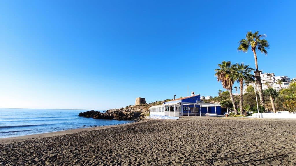 La Junta levanta la prohibición temporal del baño en la playa El Pozuelo de Almuñécar