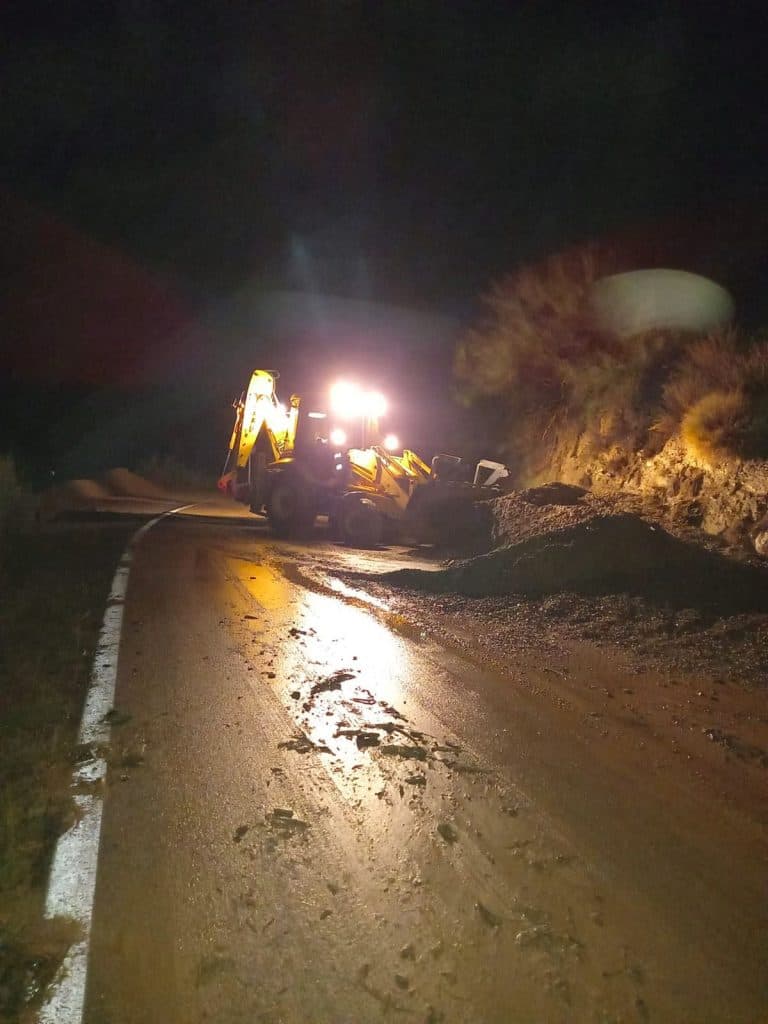 Emergencias y Obras Públicas actúa en los municipios granadinos azotados por la DANA
