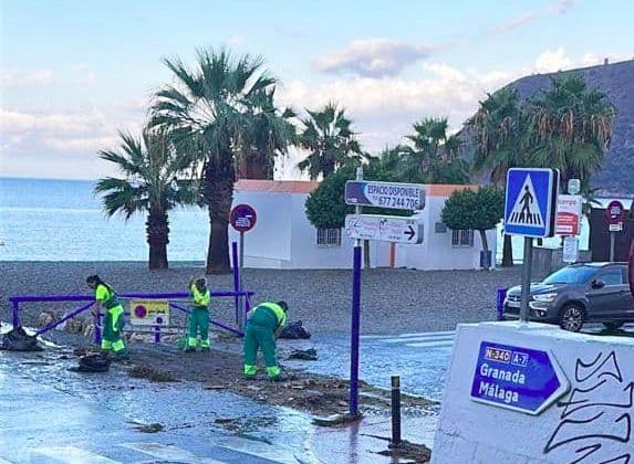 Satisfacción en el sector agrícola por la lluvia caída en Almuñécar y La Herradura