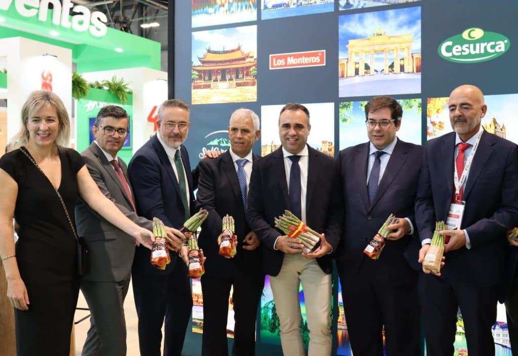 Rodríguez destaca la apuesta de la Diputación por el sector hortofrutícola que exporta la marca Granada a nivel internacional