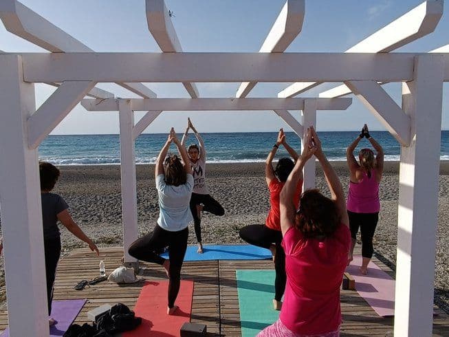 Fitness & flamenco, danza urbana y yoga, en la oferta de talleres municipales de Gualchos-Castell de Ferro