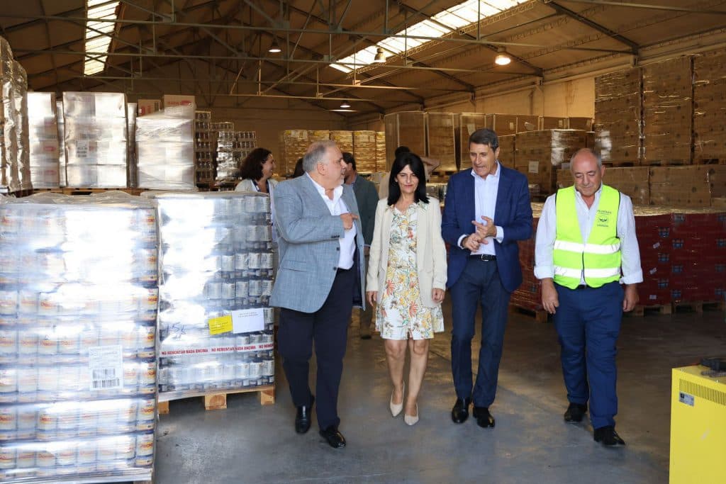 El Gobierno reparte en Andalucía casi 13.000 toneladas de alimentos entre las familias más necesitadas durante 2023