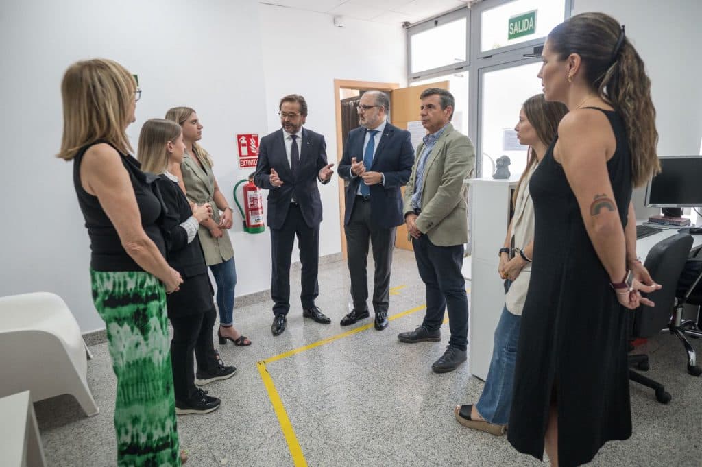 El Punto de Encuentro Familiar de la Junta atiende a 553 menores en la provincia de Granada