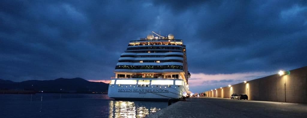 Llega al Puerto de Motril el segundo crucero de los seis programados para octubre