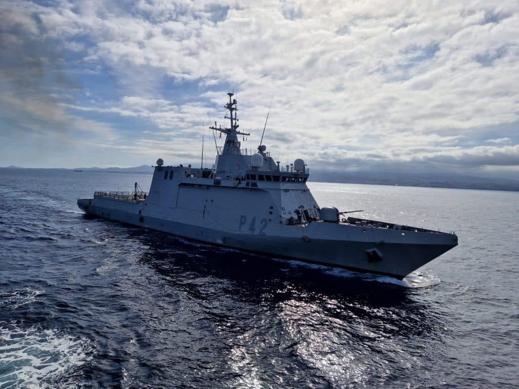 El BAM ‘Rayo’ visita el puerto de Motril