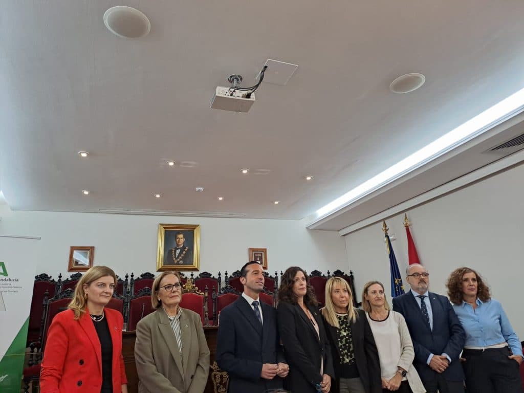 La Junta forma a letrados del turno de oficio de violencia de género de Granada para mejorar la asistencia a las víctimas