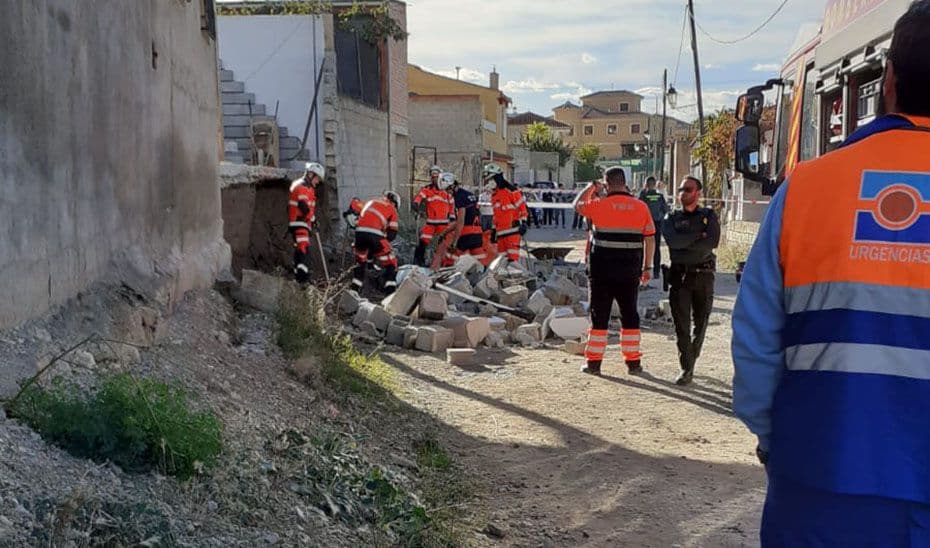 Un trabajador fallecido al caerle un muro encima y quedar atrapado en Deifontes (Granada)