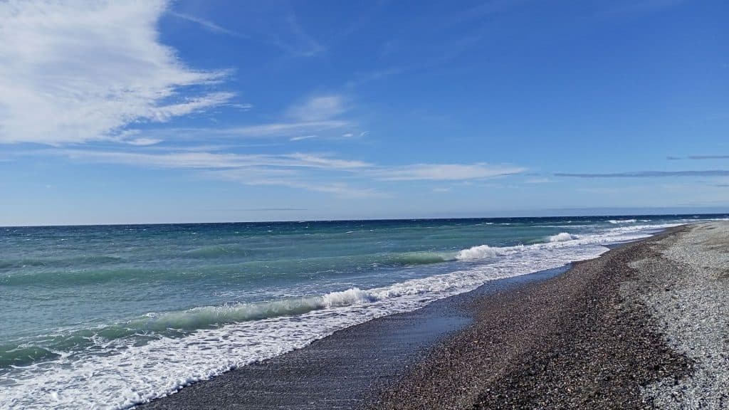 La Costa Tropical en aviso amarillo por viento y fuerte poniente en el mar