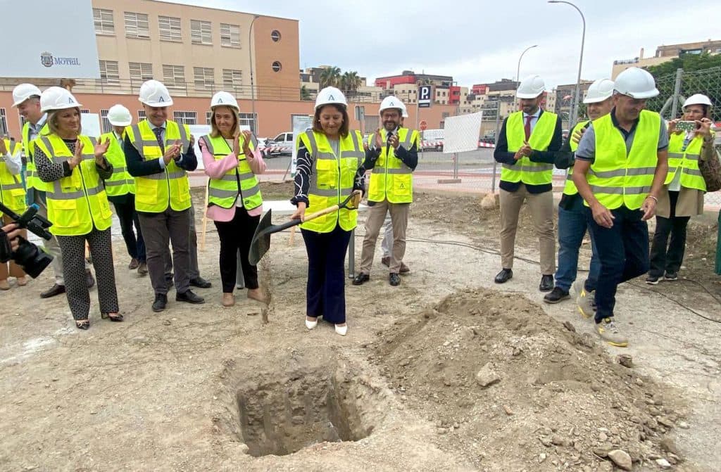 Colocada la primera piedra de la nueva Oficina Comarcal Agraria de Motril, que da servicio a 17 municipios en la Costa Tropical