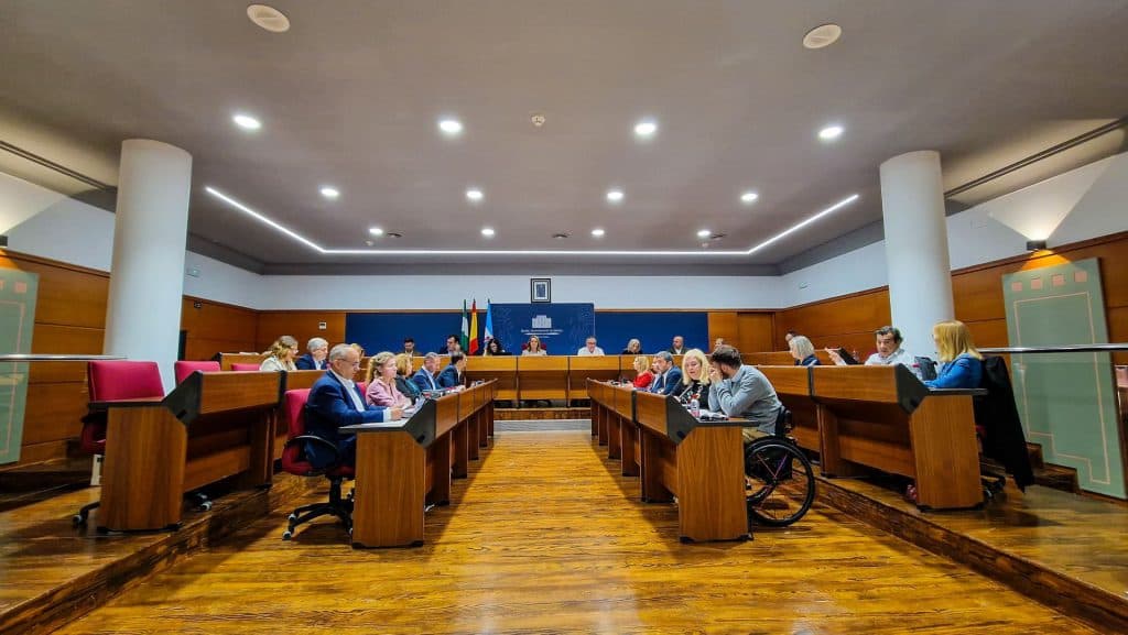 Motril dedica la zona para perros del Parque de los Pueblos de América a la Unidad Canina de Protección Civil