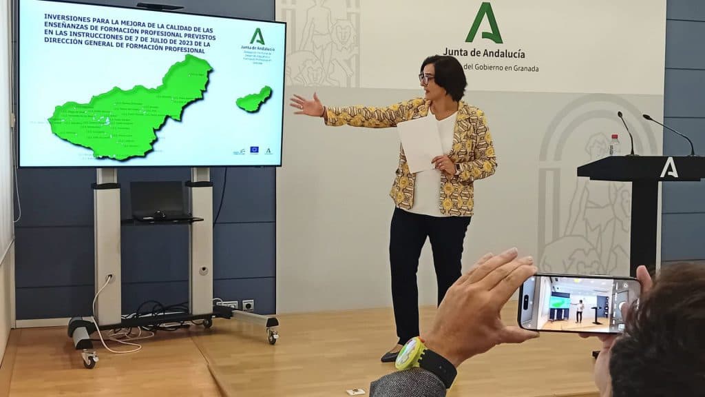 Educación destina más de 1.4 millones de euros a la mejora de las enseñanzas de FP en la provincia