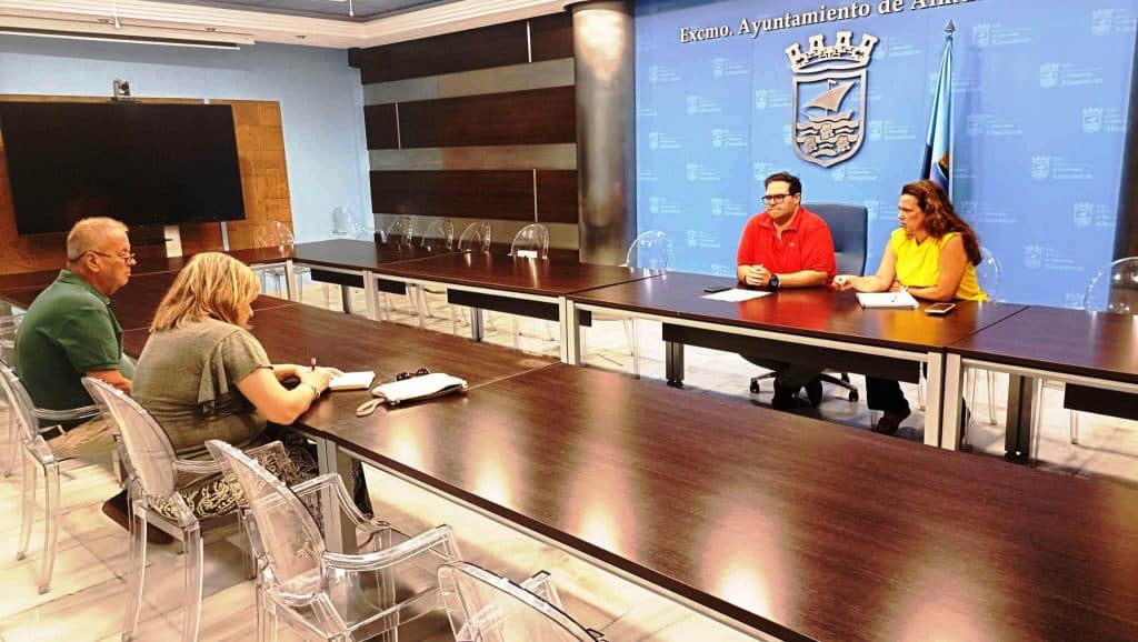 El Gobierno de Almuñécar convoca a los portavoces de todos los grupos para que participen con propuestas en el presupuesto 2024