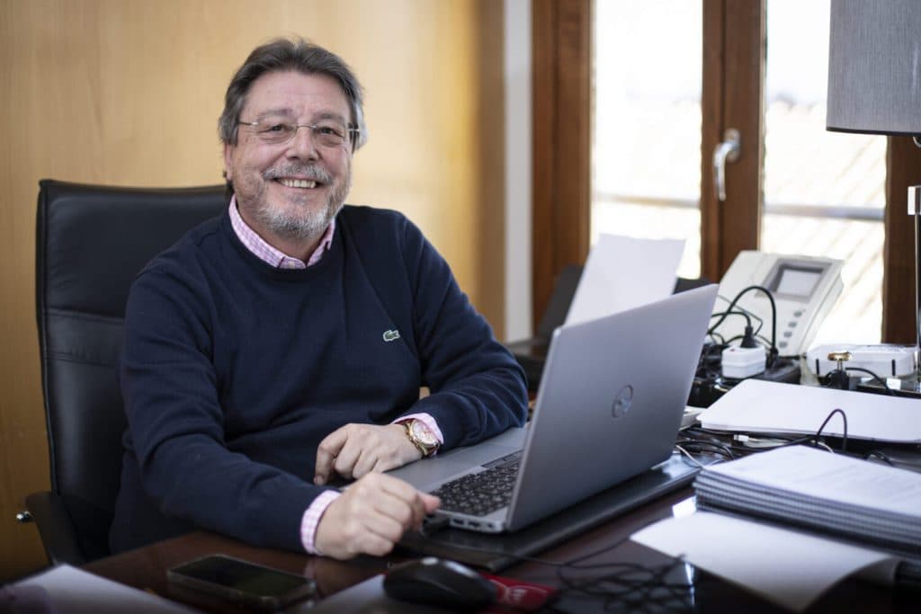 Sobreseída la querella interpuesta por la Decana del Colegio de Psicólogos de Andalucía Oreintal, Mariela Checa, contra el exdecano, Mariano Vera