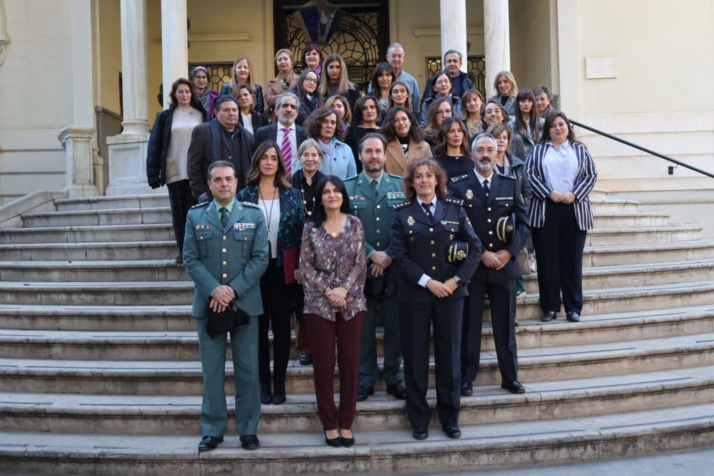 2.183 mujeres víctimas de violencia de género cuentan con protección policial en la provincia de Granada, un 15% más que en 2022