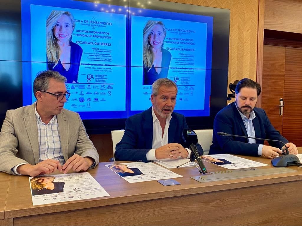 El Puerto de Motril acoge una conferencia sobre delitos informáticos y su protección, organizada por el Aula de Pensamiento