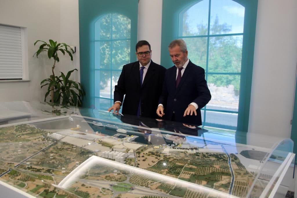 Primera visita institucional del presidente de la Mancomunidad de la Costa al Puerto de Motril