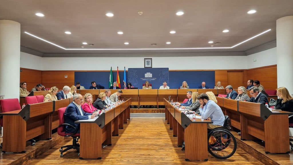 Motril aprueba inicialmente un presupuesto municipal de 64,7 millones de euros para 2024