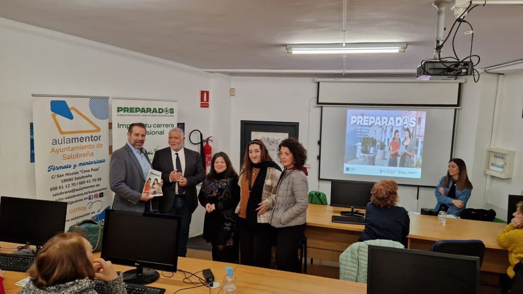 Salobreña acoge un curso de capacitación digital para mujeres desempleadas