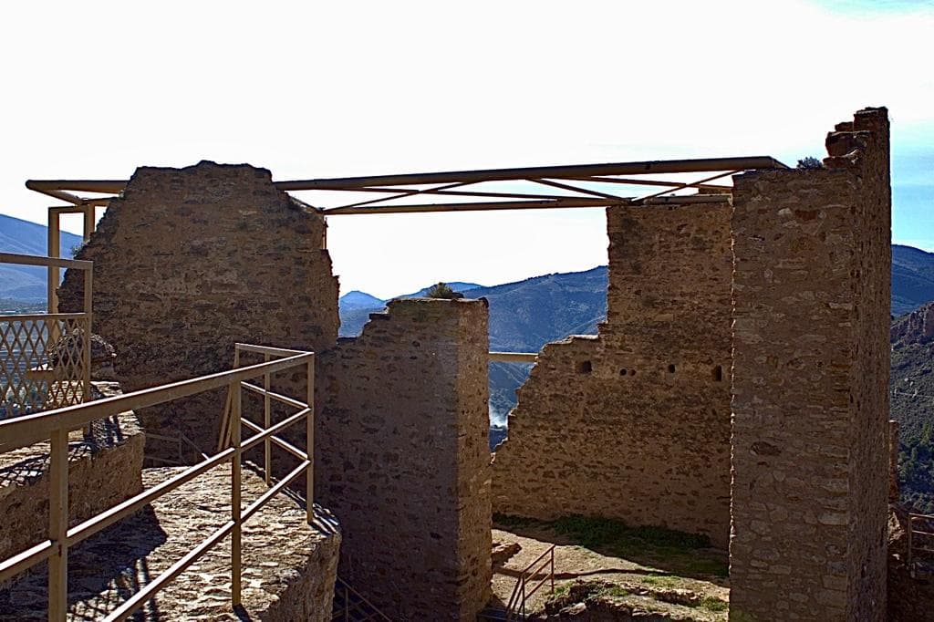 Una estudiante de la UGR pone en valor el patrimonio arqueológico del Castillo de Lanjarón