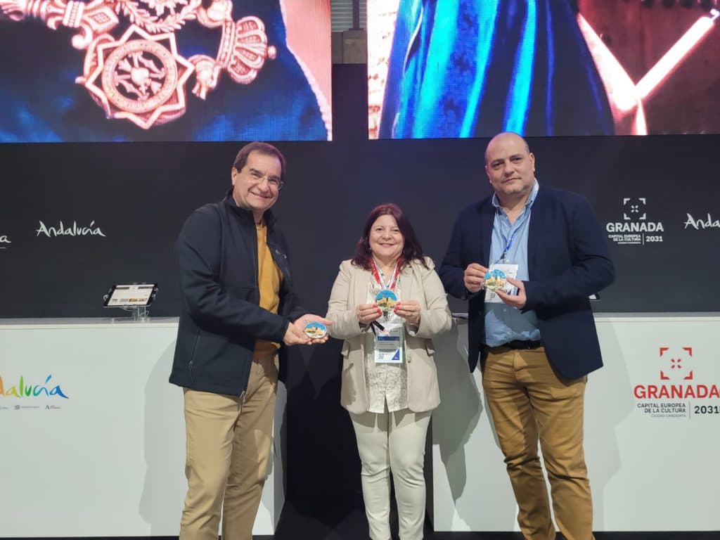 Salobreña explora nuevos mercados turísticos en FITUR 2024