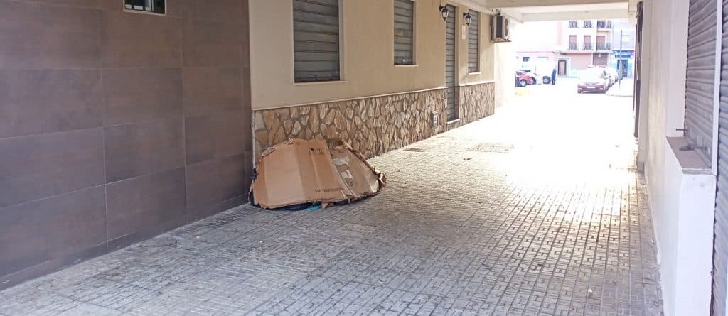 La Junta alerta de que casi 25.300 granadinos se quedarán sin alimentos básicos con el modelo de la tarjeta monedero del Gobierno