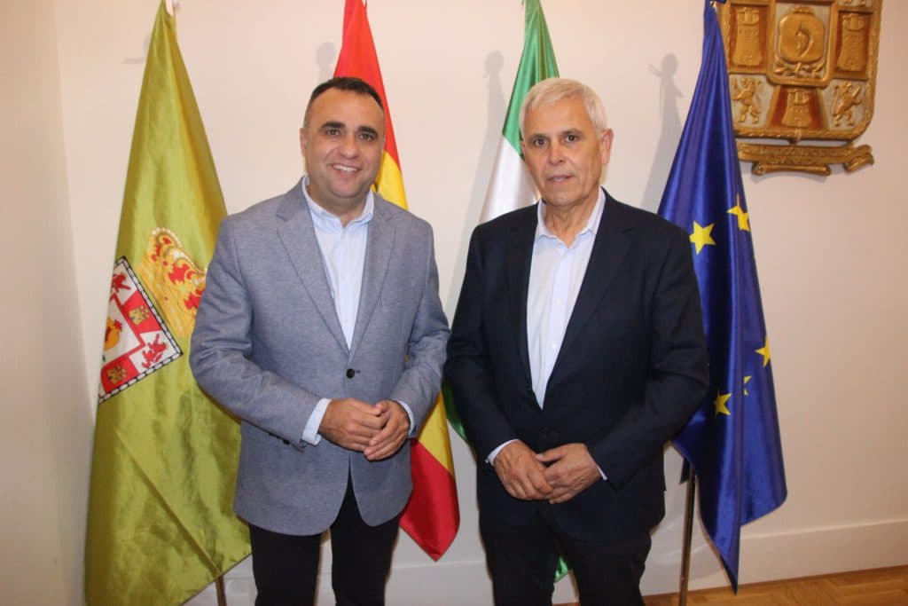 Diputación y Cooperativas Agroalimentarias de Granada refuerzan su alianza para impulsar el sector