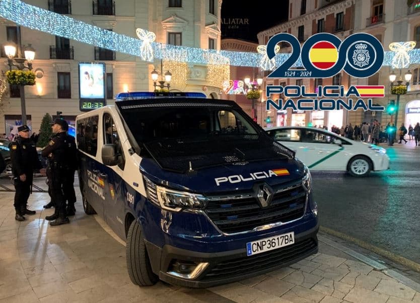 La Policía Nacional detiene en Granada a los presuntos autores de un robo con violencia con un cuchillo