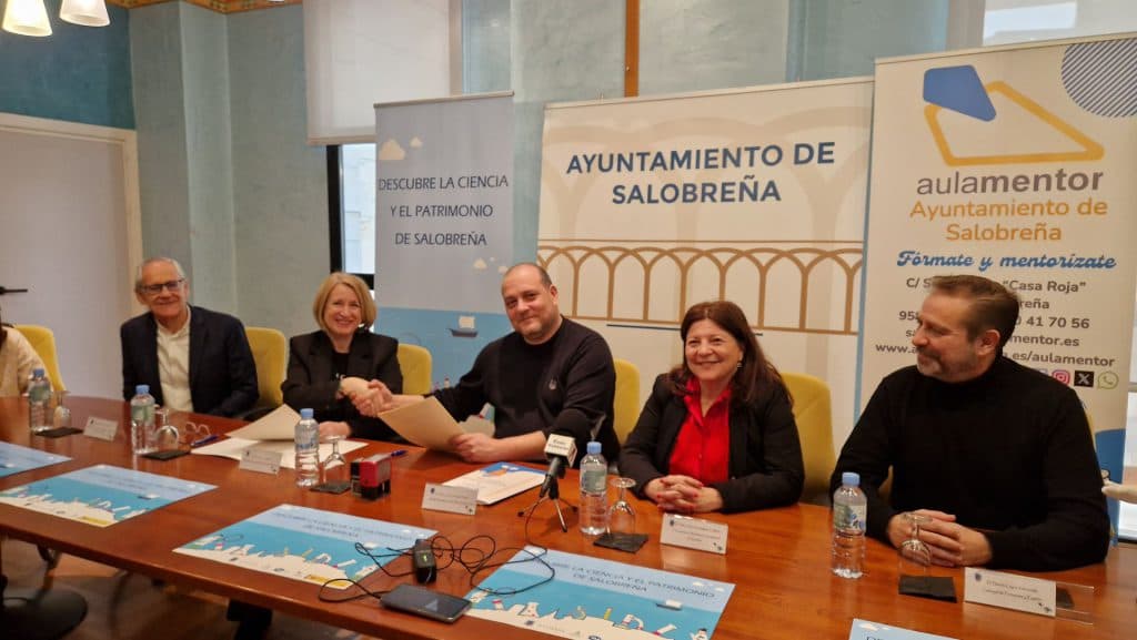La Fundación Descubre y el Ayuntamiento de Salobreña firman un acuerdo de colaboración para la divulgación de la ciencia, la innovación y el patrimonio