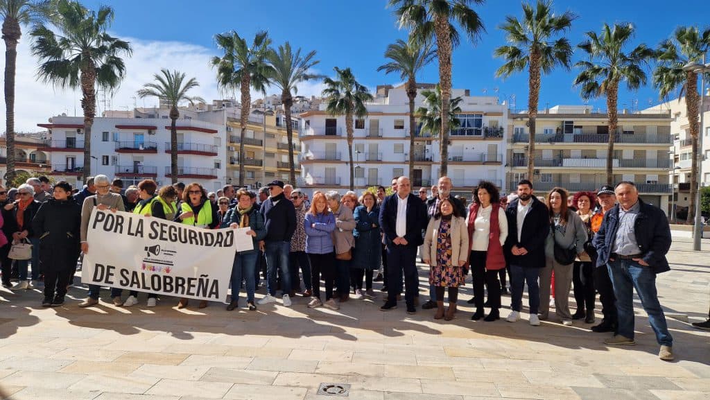 El gobierno de Salobreña muestra su apoyo a la plataforma vecinal por la seguridad