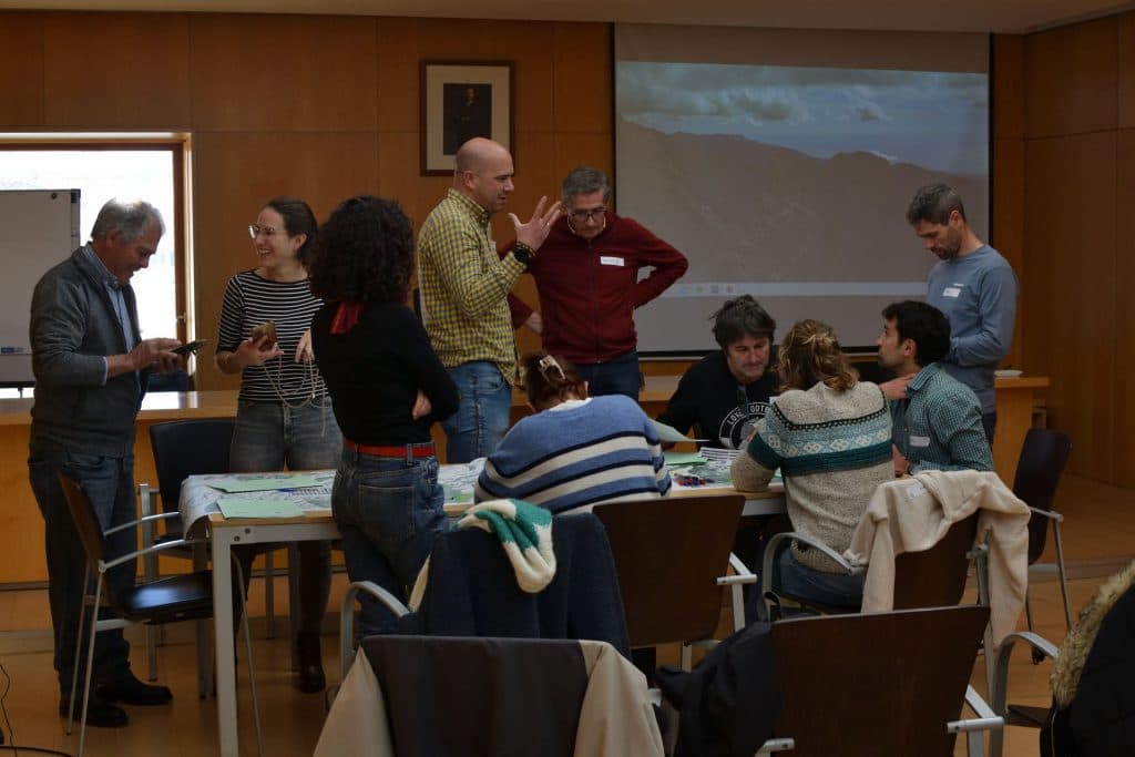 Un encuentro aborda en Órgiva el “desafío creciente” de las plantas invasoras en La Alpujarra y los Guájares