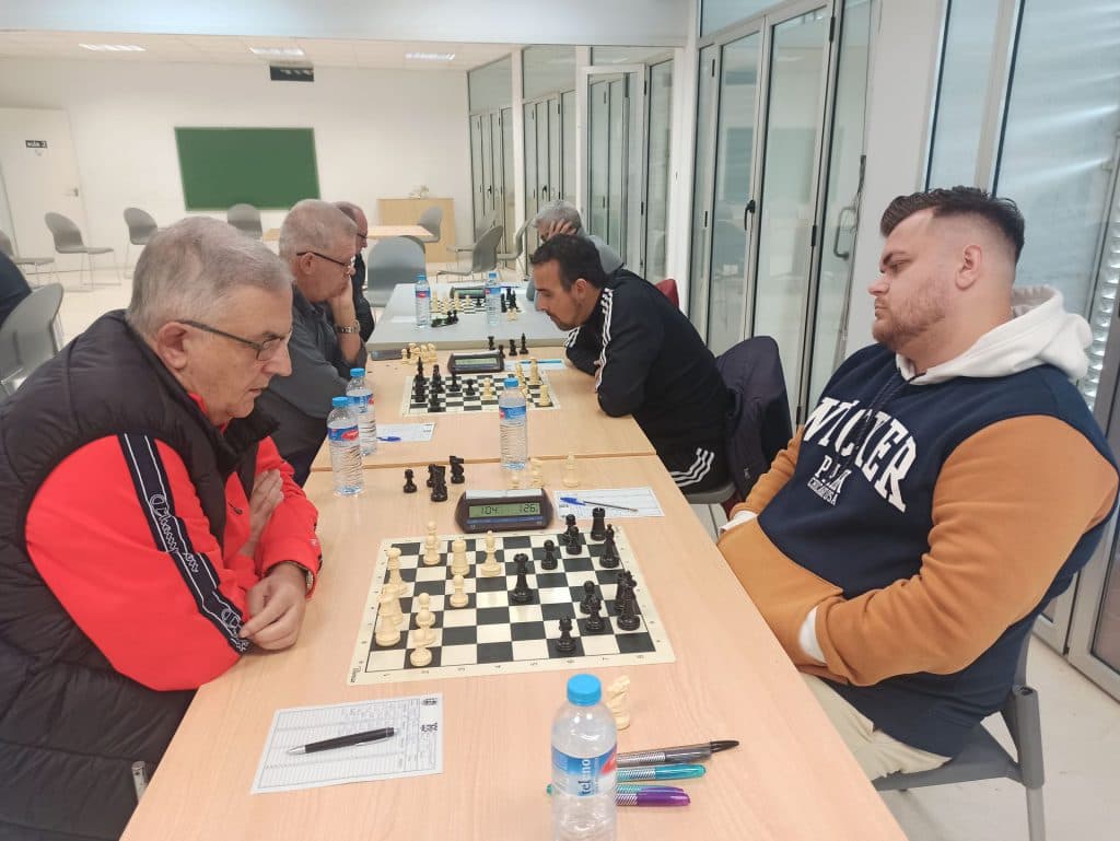 Club Deportivo Caballo de Plata se llevaba el encuentro entre los representantes motrileños