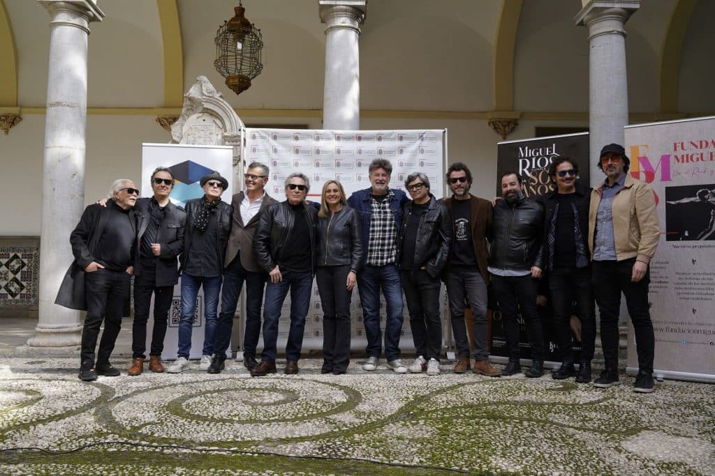El incombustible Miguel Ríos celebrará su 80 cumpleaños con un gran concierto junto a Los Ángeles, 091, Lagartija Nick y Niños Mutantes en la Plaza de Toros de Granada