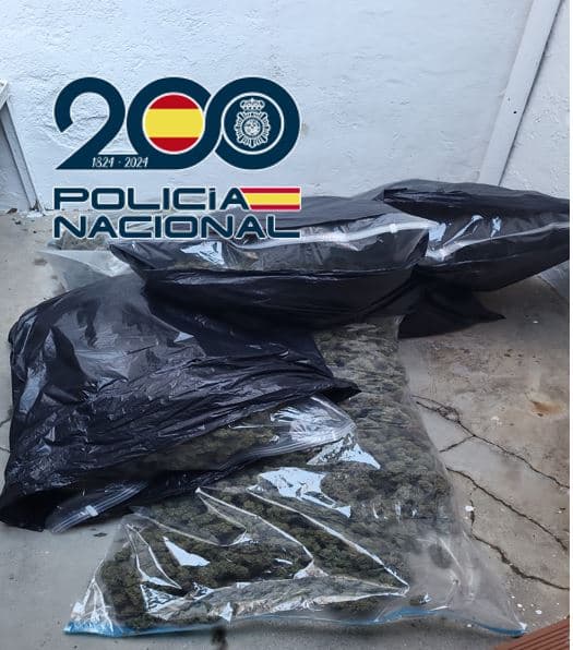 La Policía Nacional ha realizado durante el mes de febrero 22 operaciones contra el tráfico de drogas en Granada y Motril que se han saldado con 28 detenciones