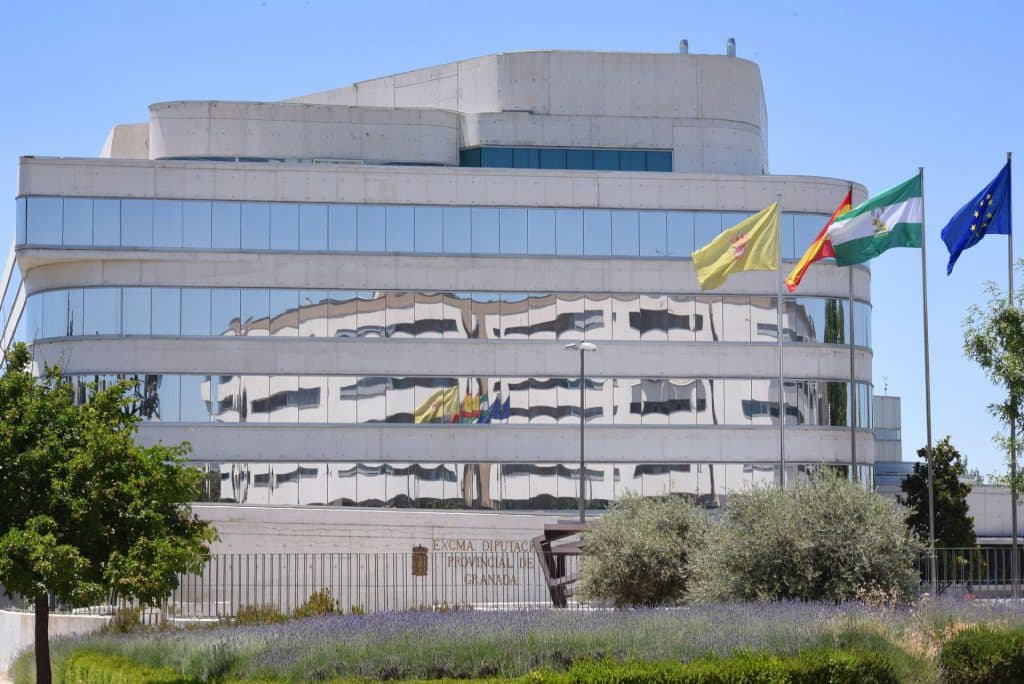 La Diputación de Granada se suma a la Hora del Planeta 2024