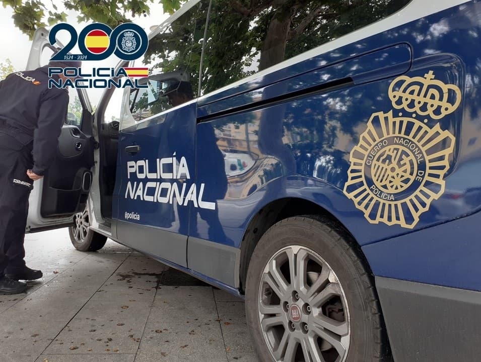 La Policía Nacional detiene al autor de insultar, vejar y amenazar a un hombre con capacidades especiales