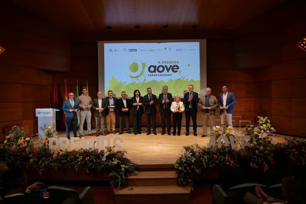 La Diputación entrega sus Premios AOVE ‘Sabor Granada’ apostando por ampliar el reconocimiento del aceite provincial
