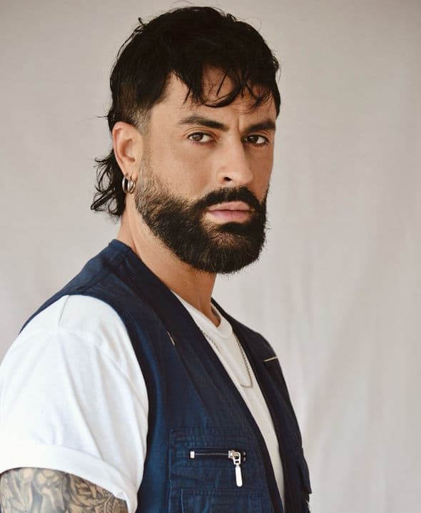 El cantante motrileño Javi Mota protagoniza el nuevo espectáculo ‘La movida, el musical de los 80’
