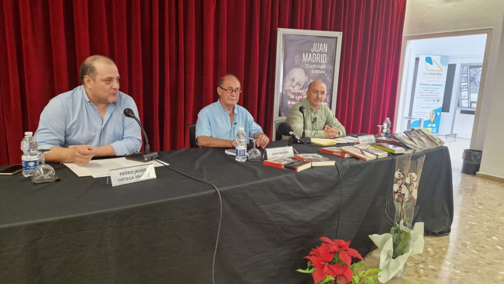 Juan Madrid presenta su última novela, “Cuando llegue la mañana”