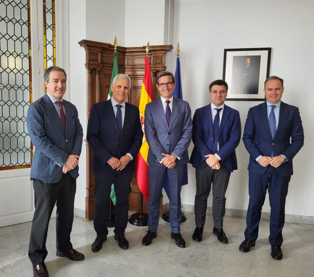 Cooperativas Agro-alimentarias de Andalucía aborda con la Consejería de Industria, Energía y Minas las necesidades energéticas de las cooperativas