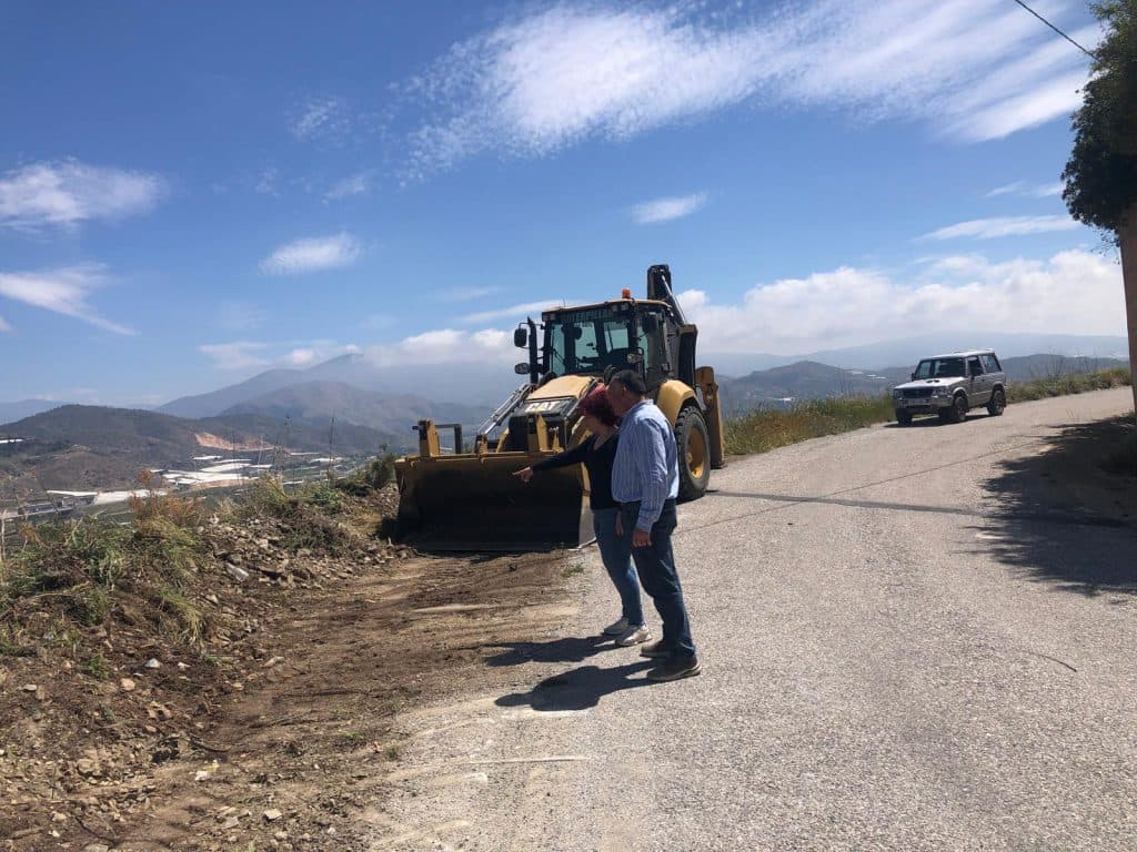 Salobreña continúa con el arreglo de los caminos rurales del municipio