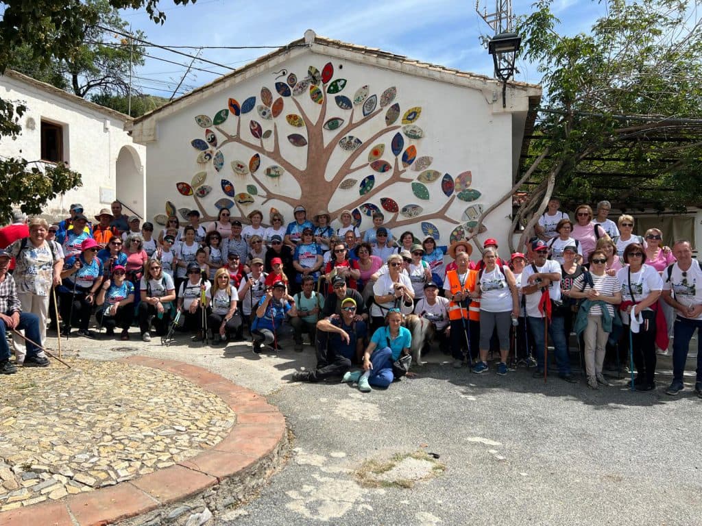 300 senderistas se dan cita en Órgiva en las jornadas provinciales de senderismo