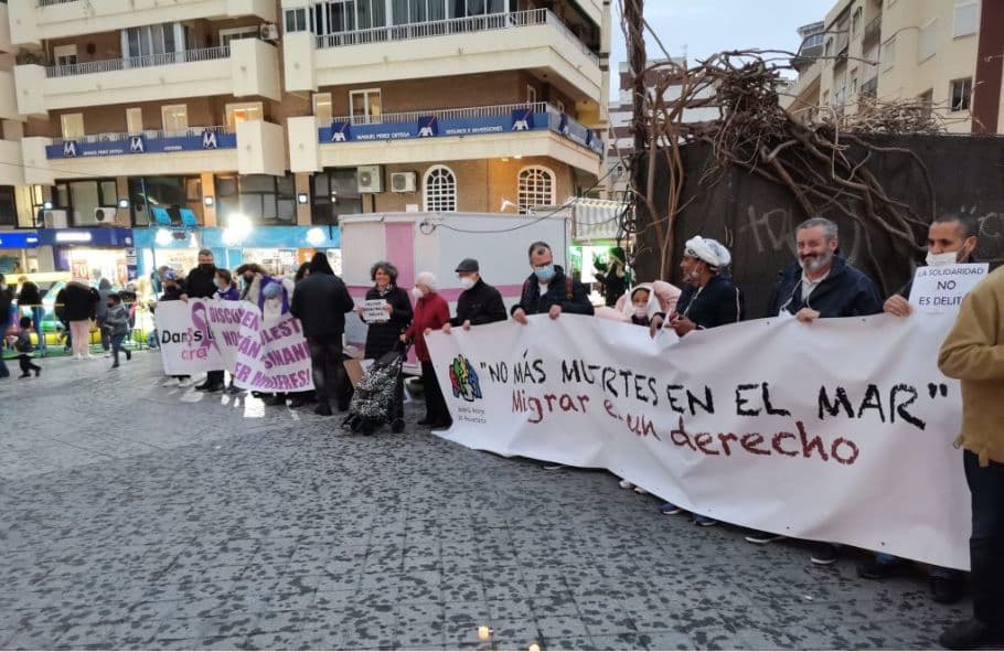 ‘Motril Acoge’ celebrará este viernes 31 de mayo un ‘Circulo de silencio’ en la plaza de la Aurora