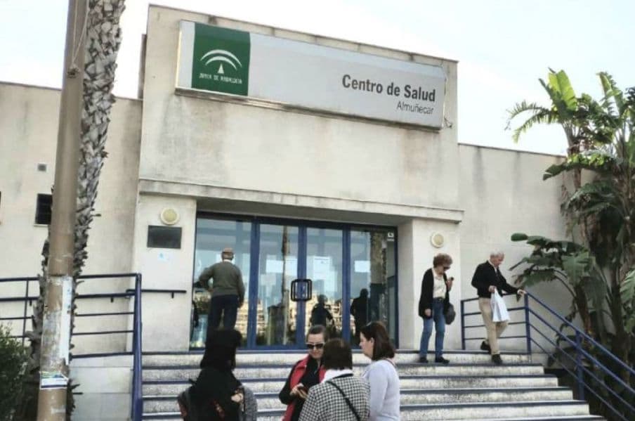 La Junta amplía en más de 270 trabajadores la plantilla del SAS en la provincia de Granada