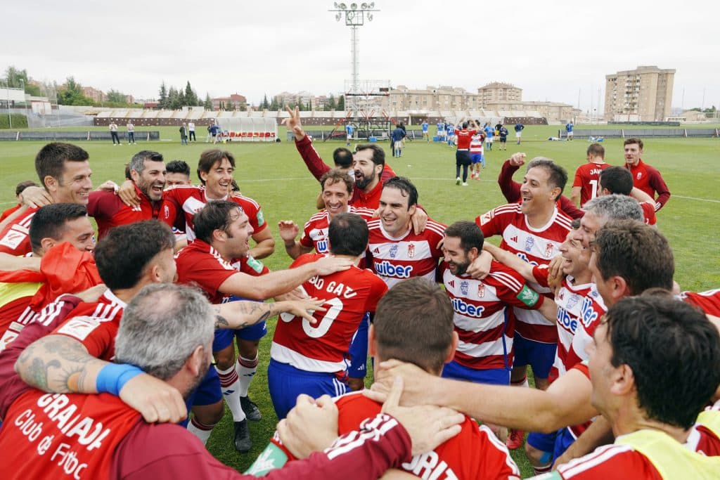 El Colegio de Abogados de Granada se alza con el título de campeón en el Nacional de Fútbol