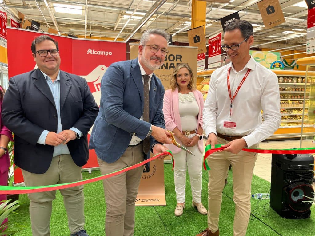 Sabor Granada se promociona en Alcampo Motril con productos de 38 empresas