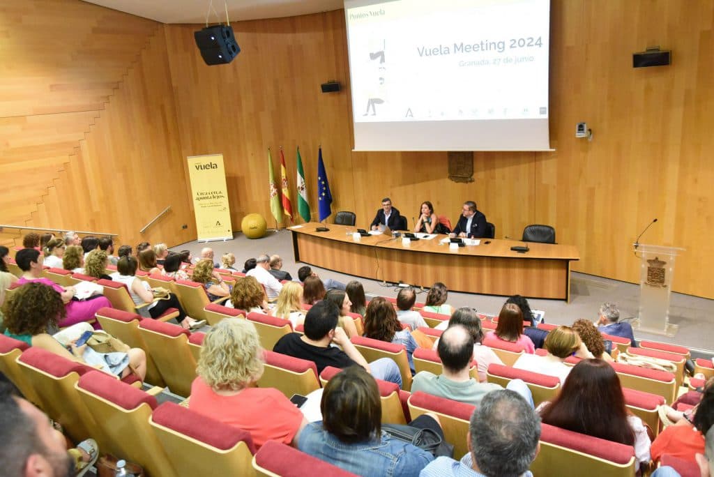 Vuela Meeting: 170 Puntos Vuela se reúnen en Granada para llevar nuevas experiencias digitales a sus pueblos y barrios