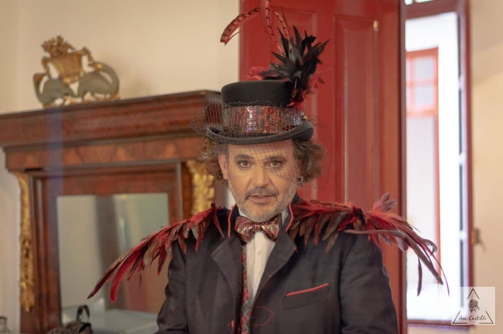 El PSOE de Motril entrega este viernes, Día del Orgullo, el premio ‘La Juanita’ al artista local Antonio Bueno
