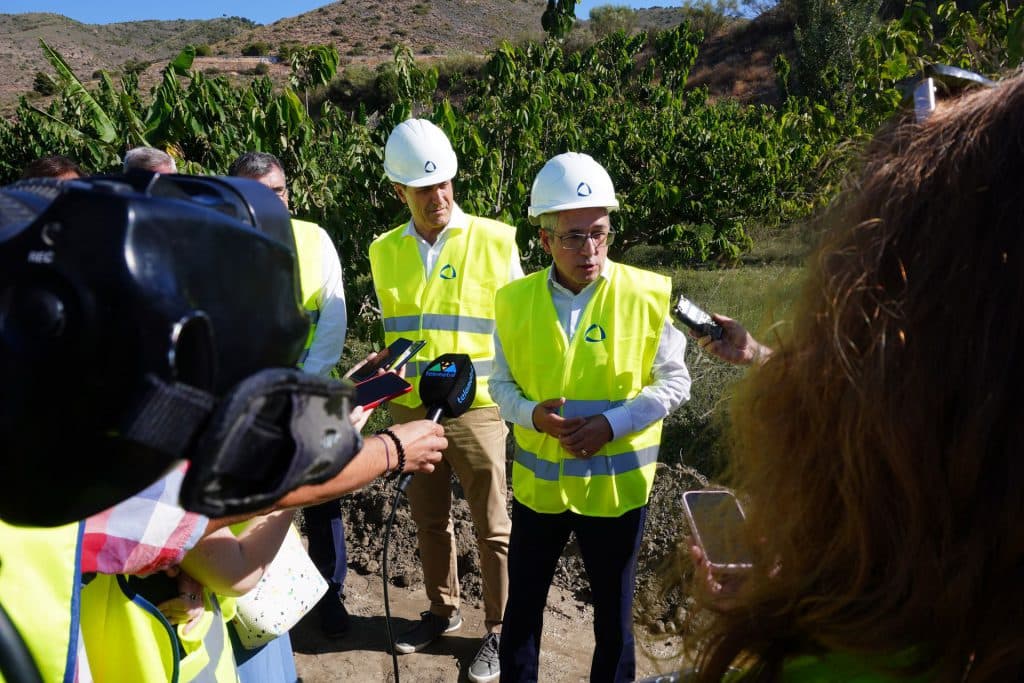 El Gobierno prevé agrupar en dos los desglosados pendientes del sistema de presas Béznar-Rules, abaratando costes y plazos