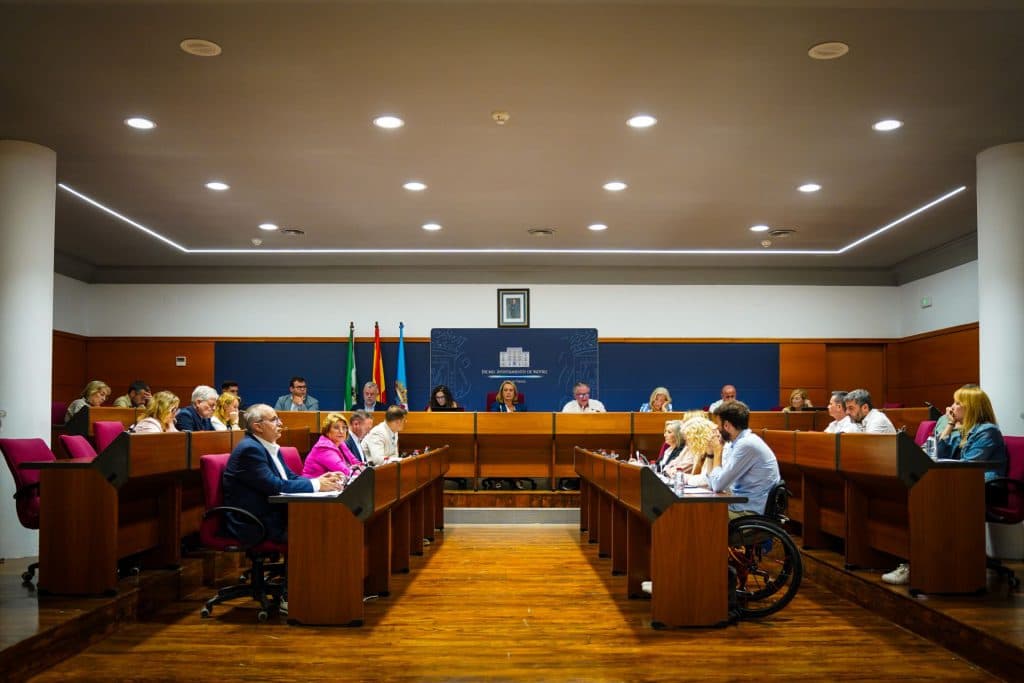 El Pleno de julio aprueba el inicio del expediente de licitación para el contrato de recogida domiciliaria, viaria y de playas en Motril