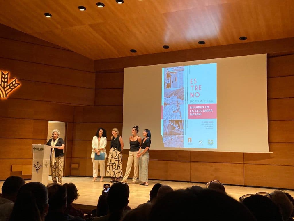 El documental “Mujeres en la Alpujarra Nazarí” llega a la comarca de La Alpujarra